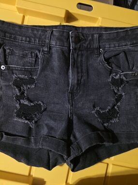 Women's Black Distressed Rolled-Hem Jean Shorts
